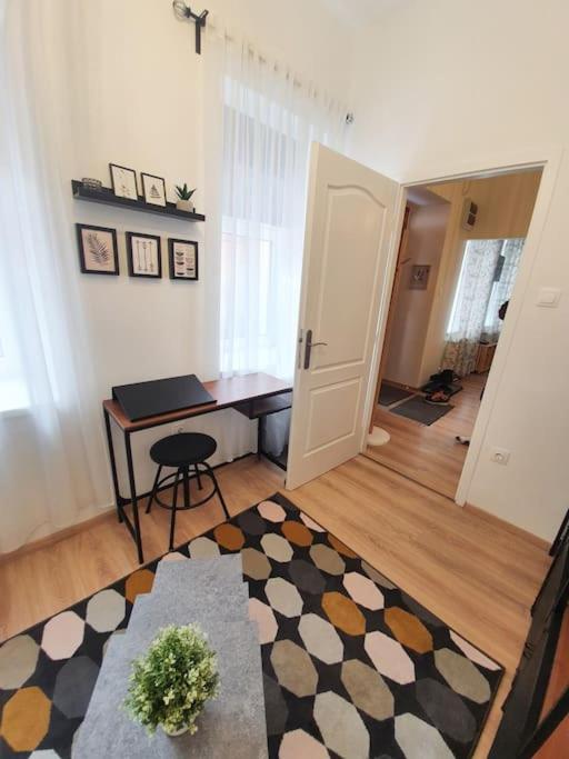 Andrea Apartman Miskolc Belvarosaban エクステリア 写真