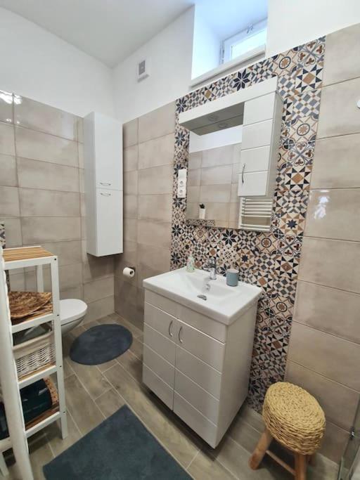 Andrea Apartman Miskolc Belvarosaban エクステリア 写真